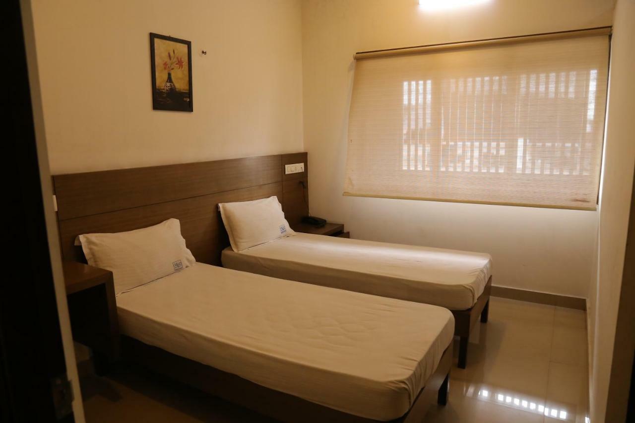 Kodavath Regency Alwaye Eksteriør bilde